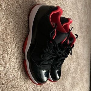 Retro 11 low bred